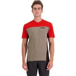 Mons Royale Redwood Enduro V T-Shirt -Specialized Soldes Boutique mons royale redwood enduro v t shirt jerseys 100144 11 3 42821 1