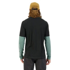 Mons Royale Tarn Merino Shift Wind Maillot -Specialized Soldes Boutique mons royale tarn merino shift wind maillot jerseys 100581 1187 001 100581 1187 374 5