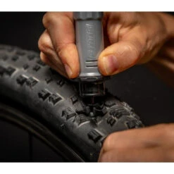 Kit De Réparation Tubeless NoTubes DART -Specialized Soldes Boutique notubes kit de reparation tubeless notubes dart tools accessories nottp002 3 42877 2