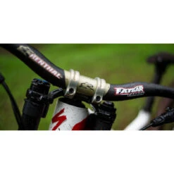 Renthal Fatbar DH Carbon 35MM 800MM Cintre -Specialized Soldes Boutique renthal fatbar dh carbon 35mm 800mm cintre cockpit m153 m154 3 39483 6